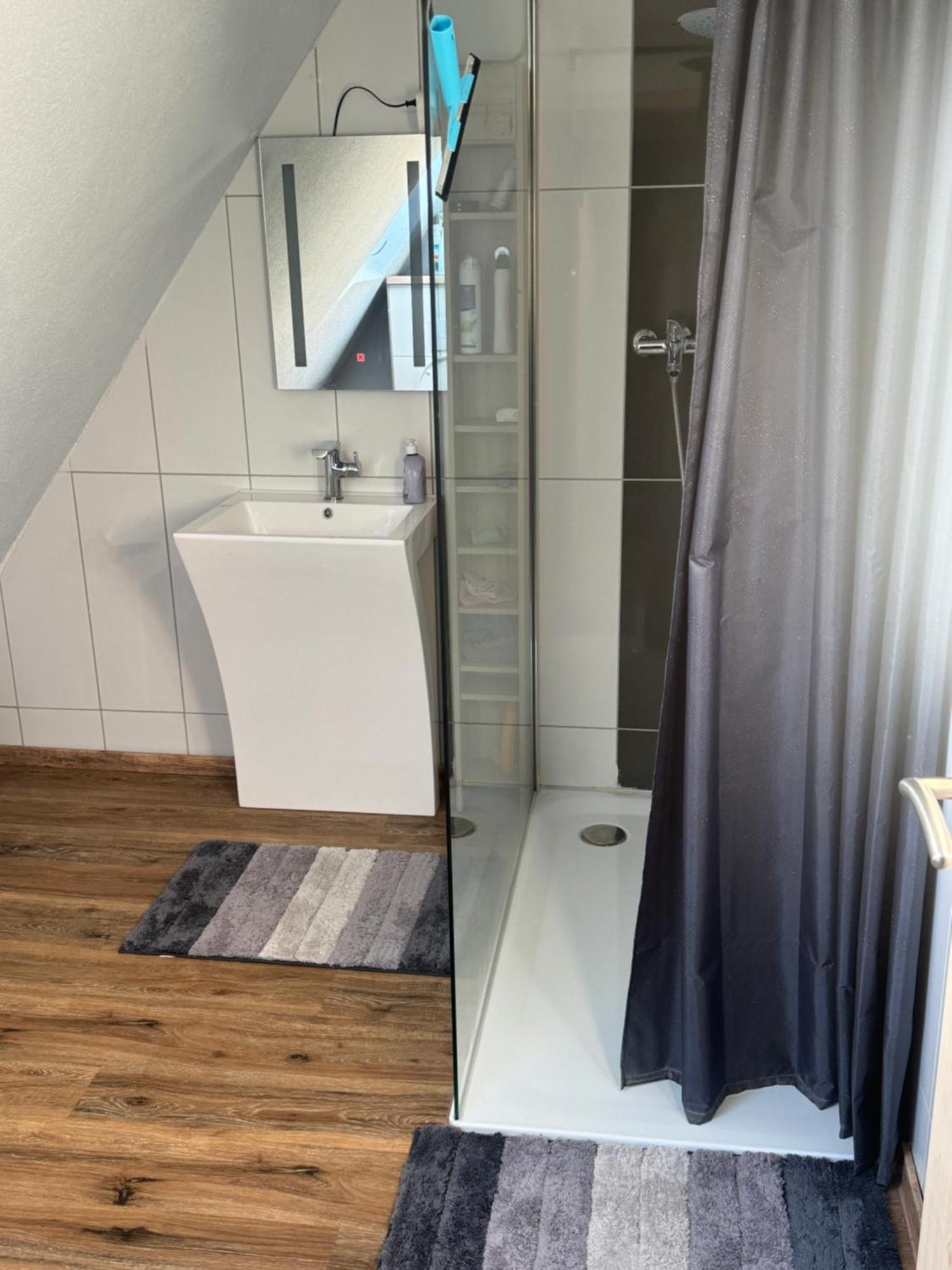 Gaestezimmer Am Aartalsee Bischoffen 外观 照片